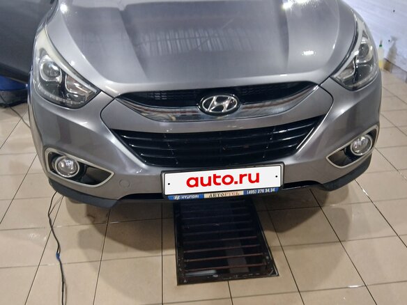 2015 Hyundai ix35 I Рестайлинг, серый, 1150000 рублей - вид 1