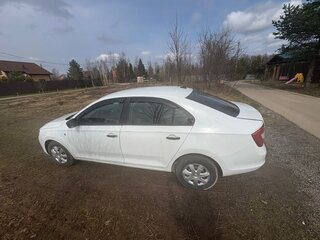 2017 Skoda Rapid I, белый, 450000 рублей, вид 4
