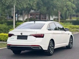2023 Volkswagen Sagitar III Рестайлинг, белый, 1805000 рублей, вид 4