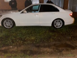 2007 Mercedes-Benz C-Класс 350 III (W204), белый, 980000 рублей, вид 4