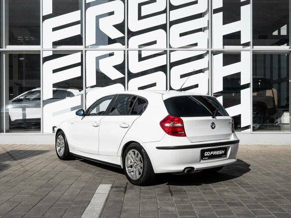 2008 BMW 1 серии 116i I (E81/E82/E87/E88) Рестайлинг, белый, 608000 рублей - вид 1