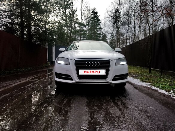 2011 Audi A3 II (8P) Рестайлинг 2, белый, 550000 рублей - вид 1
