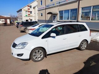 2011 Opel Zafira B Рестайлинг, белый, 900000 рублей, вид 4