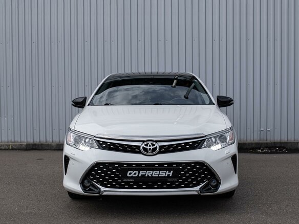 2016 Toyota Camry VII (XV50) Рестайлинг, белый, 2639000 рублей - вид 2