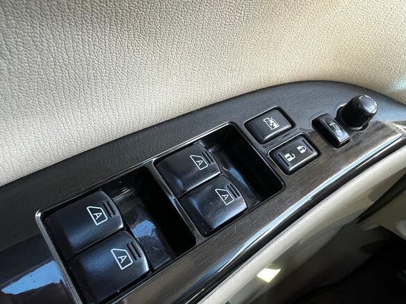 2012 Infiniti EX25 I (J50), чёрный, 1700000 рублей - вид 24
