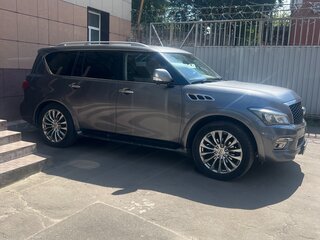 2017 Infiniti QX80 I Рестайлинг, серый, 3050000 рублей, вид 2