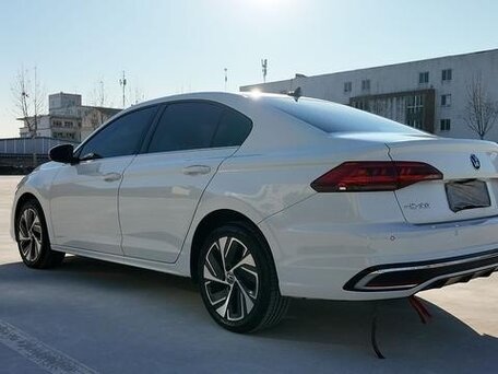 2022 Volkswagen Bora IV (China Market) Рестайлинг, белый, 1750000 рублей, вид 4