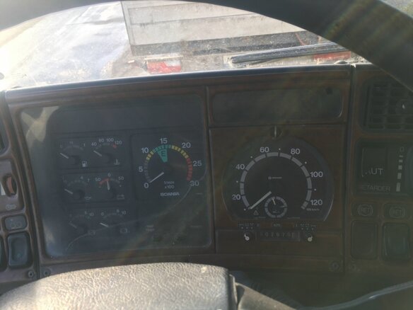 1995 Scania R-Series, белый, 1600000 рублей - вид 5