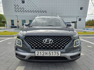 2022 Hyundai Venue I, серый, 1356200 рублей, вид 2