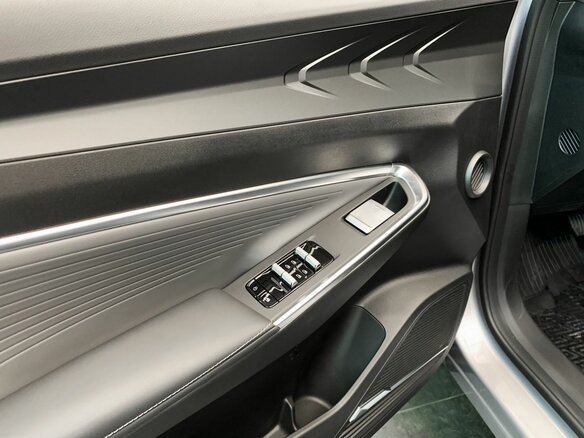 2026 Geely Cityray, серебристый, 3204990 рублей - вид 10
