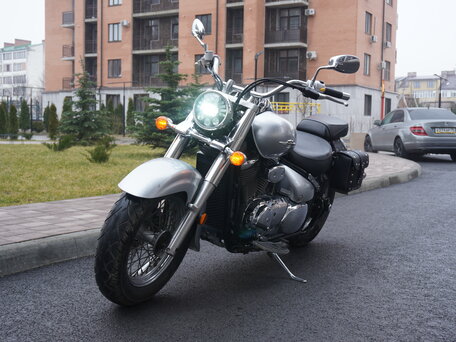 2018 Suzuki Boulevard C50, серебристый, 850000 рублей, вид 2