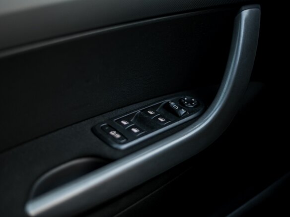 2011 Peugeot 308 I Рестайлинг, белый, 510000 рублей - вид 8