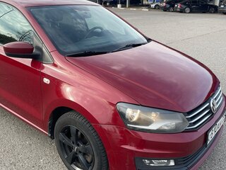 2017 Volkswagen Polo V Рестайлинг, пурпурный, 900000 рублей, вид 2