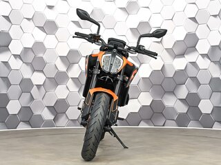 2023 KTM 890 Duke, чёрный, 899000 рублей, вид 5
