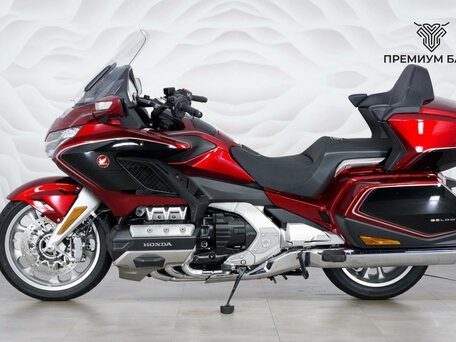 2019 Honda GL 1800 Gold Wing, красный, 2379000 рублей, вид 2