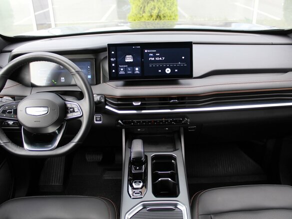 2023 Geely Okavango I Рестайлинг, серый, 2800000 рублей - вид 8