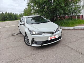 2018 Toyota Corolla XI (E160, E170, E180) Рестайлинг 1, белый, 2050000 рублей, вид 2