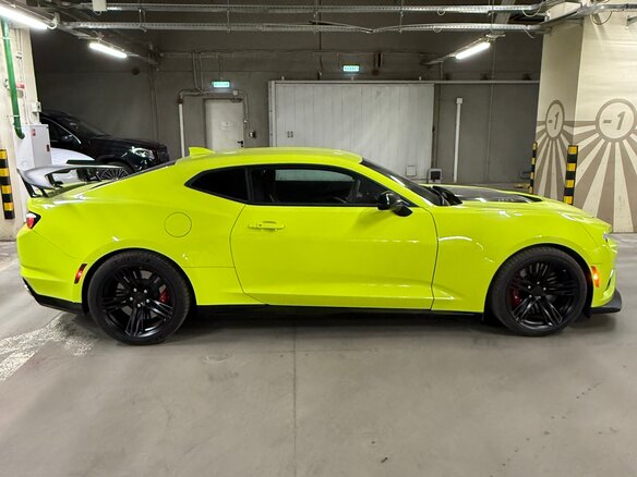 2019 Chevrolet Camaro ZL1 VI Рестайлинг, жёлтый, 6990000 рублей - вид 7