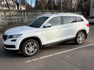 2019 Skoda Kodiaq I, белый, 2350000 рублей, вид 4