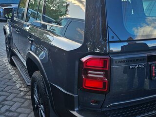 2024 Toyota Land Cruiser Prado 250 Series, серый, 9850000 рублей, вид 2
