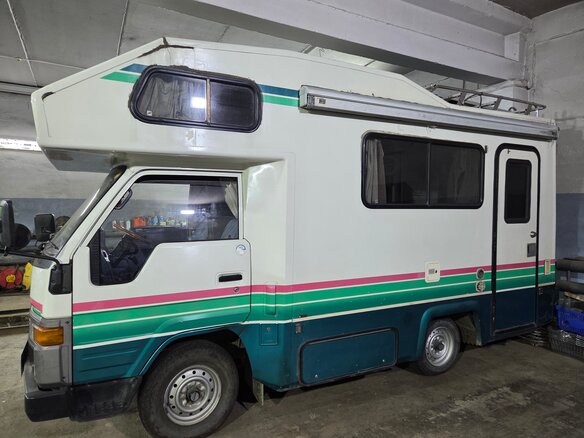 1994 Toyota Dyna, белый, 1600000 рублей - вид 4
