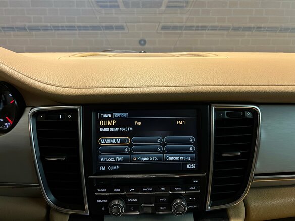 2011 Porsche Panamera 4 I, красный, 2350000 рублей - вид 16