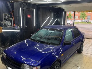 1992 Nissan Sunny N14, синий, 320000 рублей, вид 4
