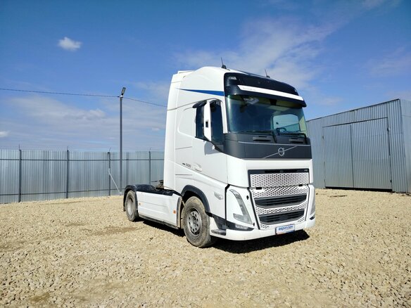 2023 Volvo FH, белый, 12502000 рублей - вид 1