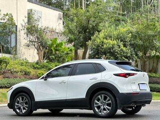 2023 Mazda CX-30 I, белый, 2006567 рублей, вид 4
