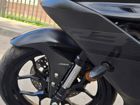 2020 Yamaha YZF-R3, чёрный, 550000 рублей, вид 1