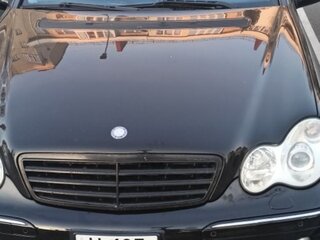 2006 Mercedes-Benz C-Класс 230 II (W203) Рестайлинг, чёрный, 1100000 рублей, вид 2