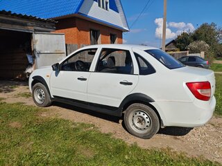 2015 Lada (ВАЗ) Granta I, белый, 209000 рублей, вид 4