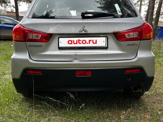 2010 Mitsubishi ASX I, серебристый, 700000 рублей, вид 5