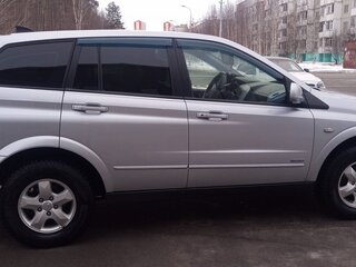 2012 SsangYong Kyron 6-speed I Рестайлинг, серебристый, 900000 рублей, вид 3