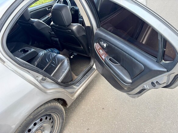 2000 Nissan Maxima V (A33), серебристый, 420000 рублей - вид 19