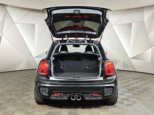 2021 Mini Hatch JCW III (F55/F56) Рестайлинг, чёрный, 3079000 рублей - вид 8
