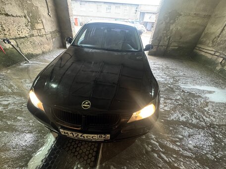 2008 BMW 3 серии 325i V (E90/E91/E92/E93), чёрный, 700000 рублей, вид 1