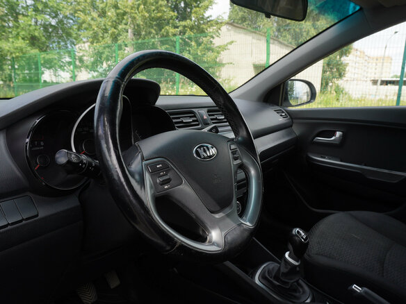 2015 Kia Rio III Рестайлинг, белый, 877000 рублей - вид 10