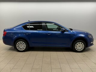 2018 Skoda Octavia III (A7) Рестайлинг, синий, 1194000 рублей, вид 4
