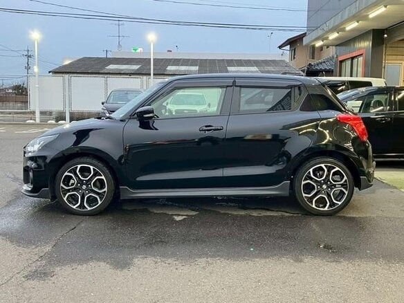 2021 Suzuki Swift V Рестайлинг, чёрный, 890000 рублей - вид 6