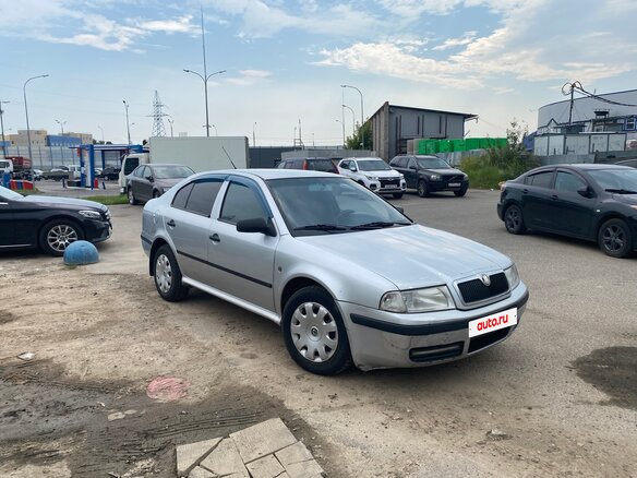2010 Skoda Octavia I (A4) Рестайлинг, серебристый, 365000 рублей - вид 1
