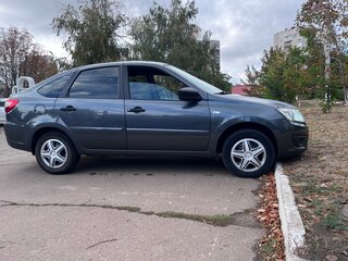 2017 Lada (ВАЗ) Granta I, серебристый, 560000 рублей, вид 2