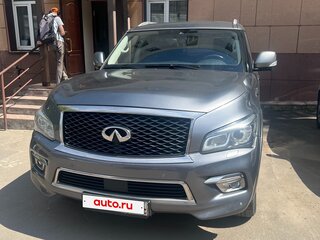 2017 Infiniti QX80 I Рестайлинг, серый, 3050000 рублей, вид 1