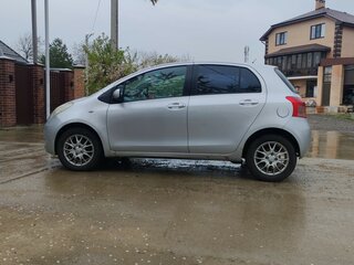 2007 Toyota Yaris Multimode II, серый, 550000 рублей, вид 4
