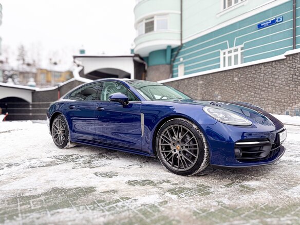 2022 Porsche Panamera 4 II Рестайлинг, синий, 12900000 рублей - вид 1