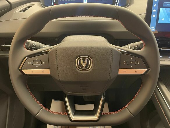 2026 Changan UNI-S I, красный, 3229900 рублей - вид 12