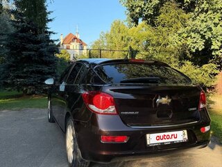 2014 Chevrolet Cruze I Рестайлинг, коричневый, 1400000 рублей, вид 5