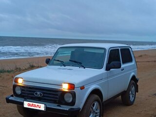 2013 Lada (ВАЗ) 2121 (4x4) I Рестайлинг, белый, 480000 рублей, вид 1