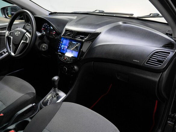 2011 Hyundai Solaris I, чёрный - вид 13