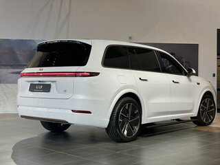 2025 Li Auto (Lixiang) L9 52.3 kWh I Рестайлинг, белый, 11990000 рублей, вид 3